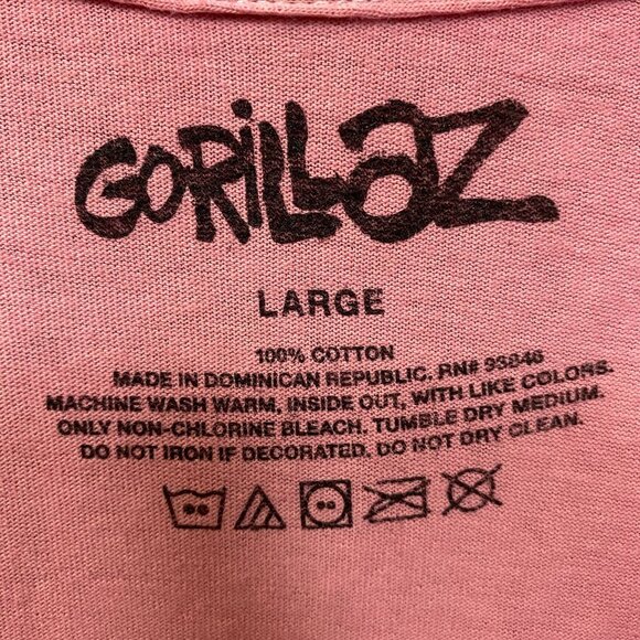 Gorillaz Cracker Island Standing Group Pink T-Shirt Large - Picture 4 of 4